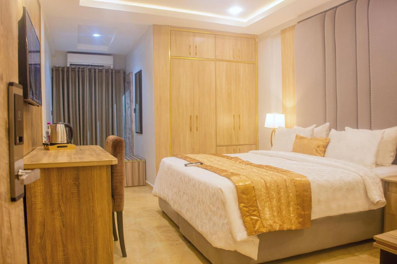 Swiss International Beland Hotel Owerri Extérieur photo